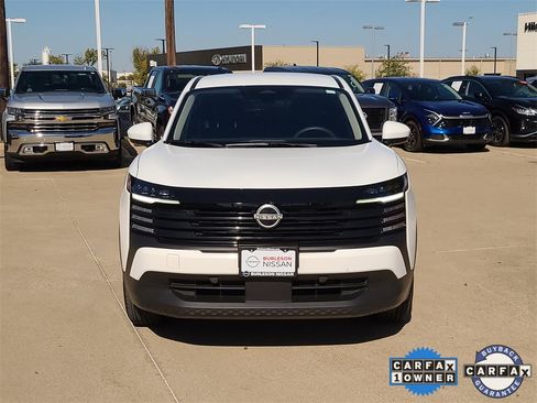 Certified 2025 Nissan Kicks SV image 5