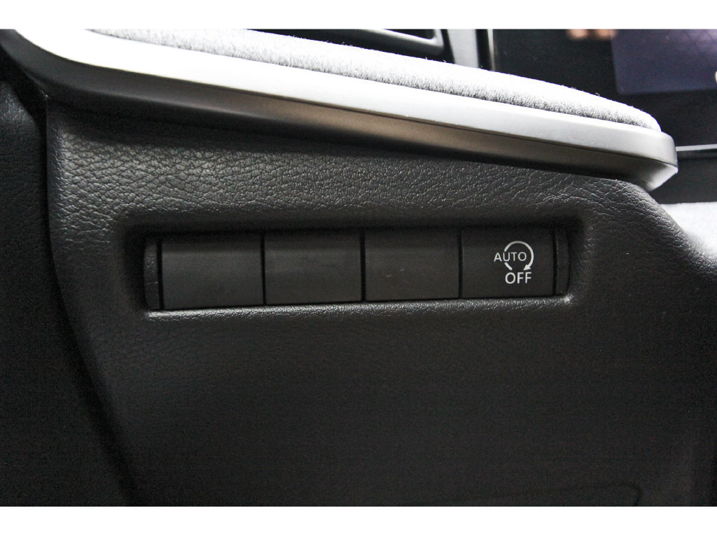 Used 2026 Nissan Kicks SV FWD image 22