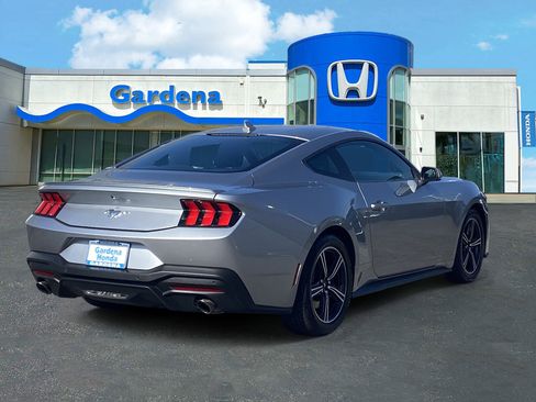 Used 2024 Ford Mustang Premium RWD image 6