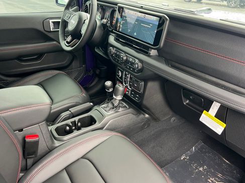 New 2026 Jeep Wrangler Unlimited Rubicon image 13
