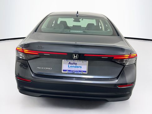 Used 2023 Honda Accord EX image 6