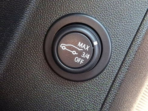 Certified 2023 Chevrolet Equinox LT image 25