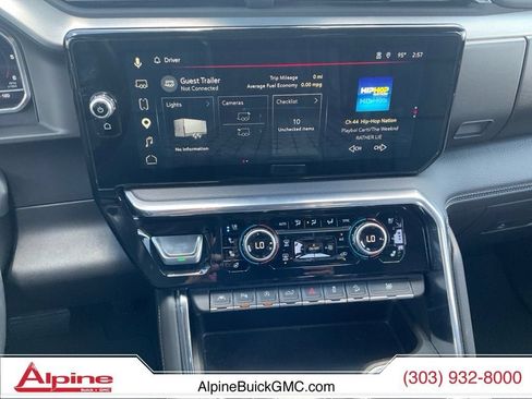 Used 2024 GMC Sierra 1500 Denali AWD/4WD image 11