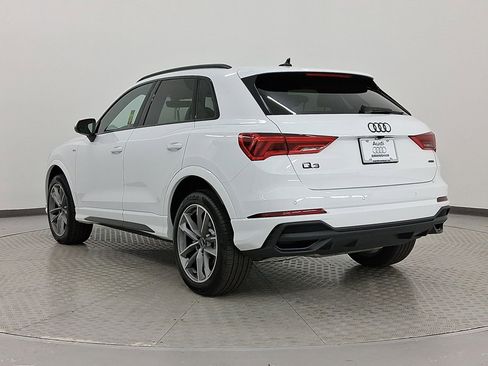 New 2025 Audi Q3 2.0T Premium image 3