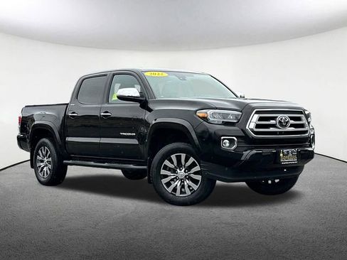Certified 2022 Toyota Tacoma Limited AWD/4WD image 2