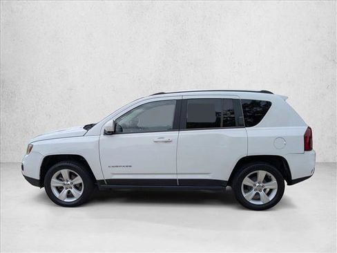 Used 2015 Jeep Compass High Altitude FWD image 9
