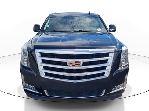 Used 2019 Cadillac Escalade 2WD image 2