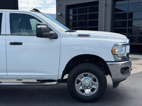 Used 2024 RAM 2500 Tradesman w/ Chrome Appearance Group AWD/4WD image 3