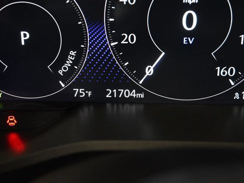 Certified 2024 MAZDA CX-90 Plug-In Hybrid w/ Premium Pkg AWD/4WD image 27