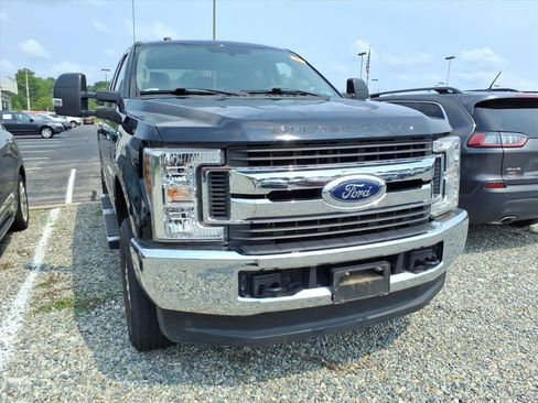 Used 2018 Ford F250 XLT w/ Snow Plow Prep Package AWD/4WD image 11