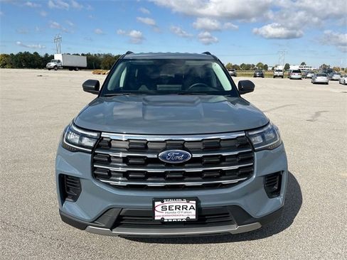 Used 2025 Ford Explorer Active image 16