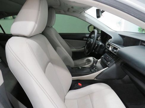 Used 2016 Lexus IS 300 AWD w/ Navigation System Package image 11