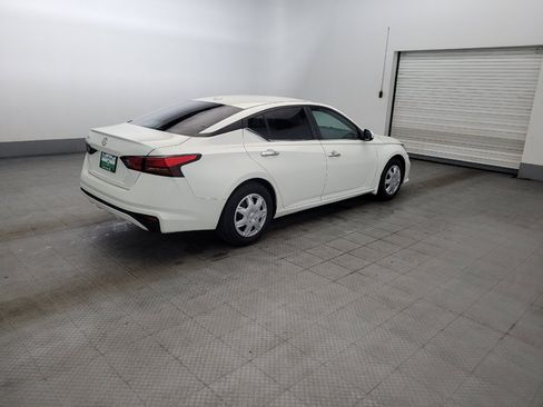Used 2019 Nissan Altima 2.5 S FWD image 10