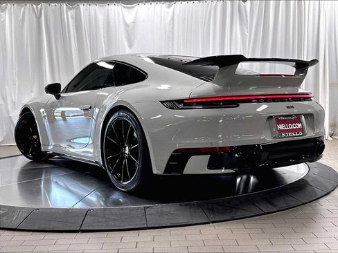Used 2024 Porsche 911 Carrera T RWD image 3