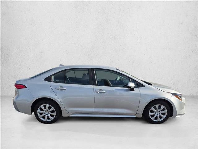 Used 2023 Toyota Corolla LE FWD image 4
