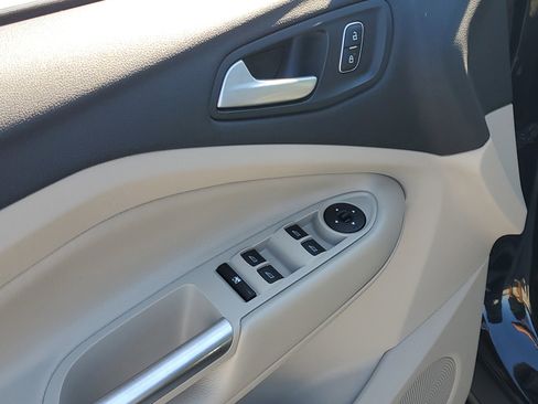Used 2018 Ford Escape SEL FWD image 22