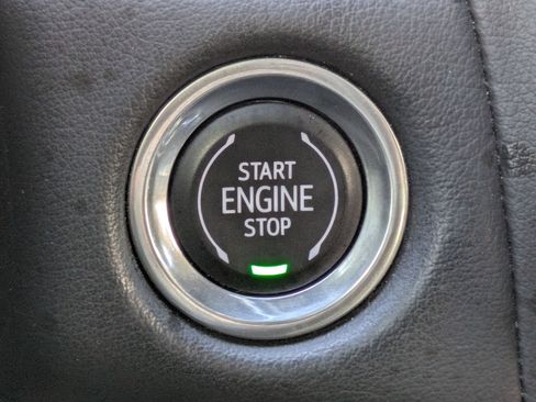 Used 2022 Chevrolet Tahoe Z71 w/ Luxury Package image 21