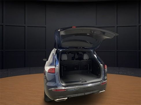 Used 2023 Buick Enclave Premium w/ Experience Buick Package image 4