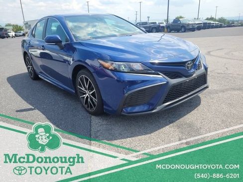 Used 2024 Toyota Camry SE FWD image 4