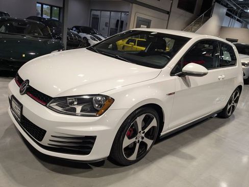 Used 2016 Volkswagen GTI S FWD image 3