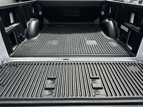 Used 2025 Ford F150 Lariat AWD/4WD image 25