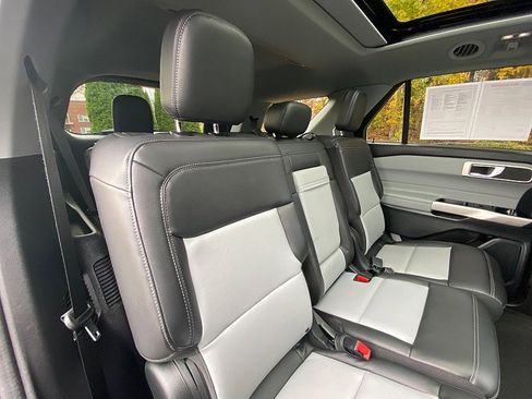 Certified 2022 Ford Explorer XLT w/ Equipment Group 202A image 45