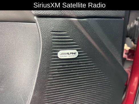 Used 2018 Dodge Challenger SXT Plus image 5