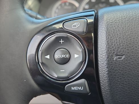 Used 2017 Honda Accord Touring image 24