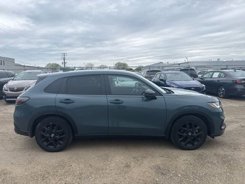 Used 2023 Honda HR-V Sport image 9