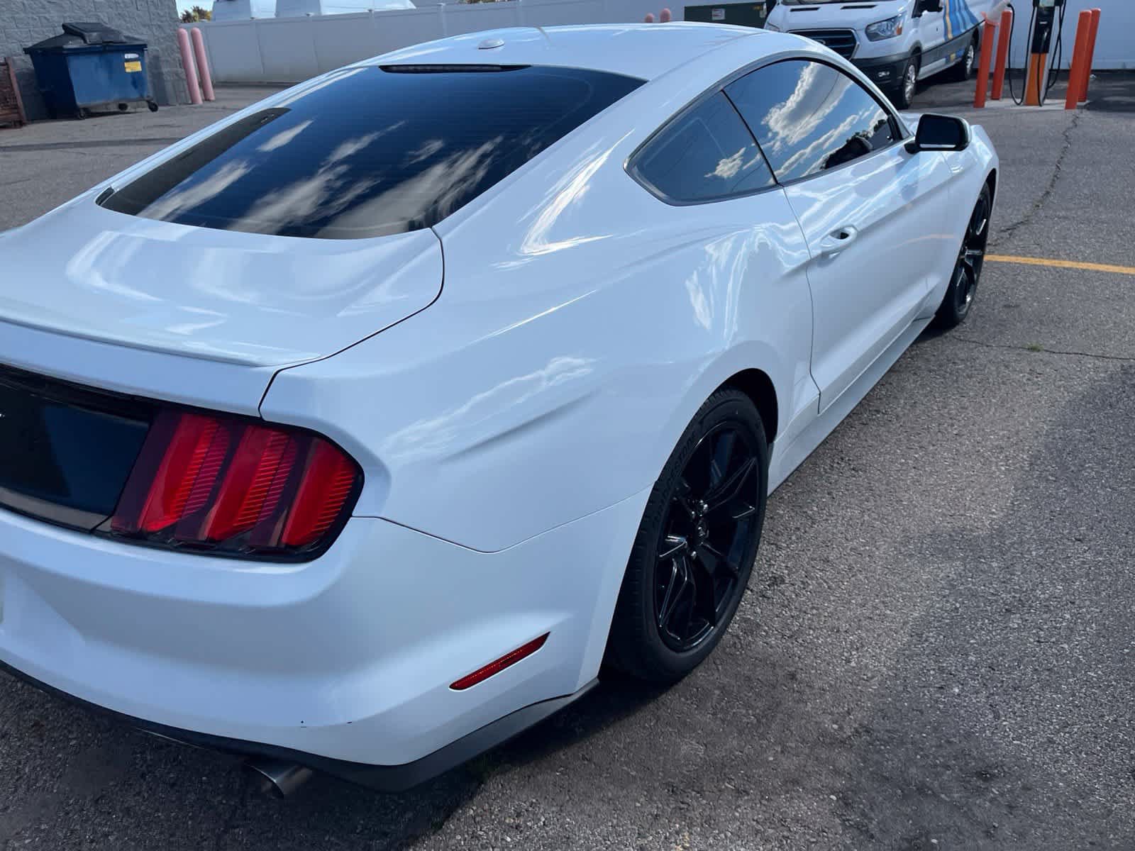 Used 2015 Ford Mustang Premium RWD image 15