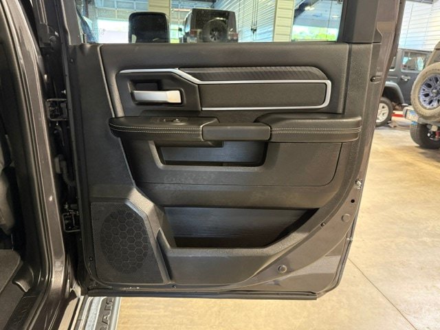 Used 2025 RAM 2500 Big Horn AWD/4WD image 14