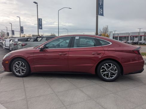 Certified 2023 Hyundai Sonata SEL w/ Convenience Package image 9