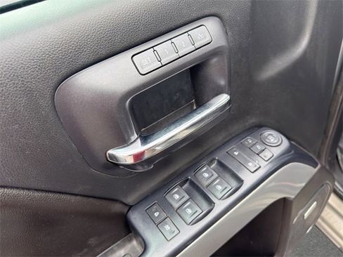 Used 2017 Chevrolet Silverado 2500 LTZ image 11