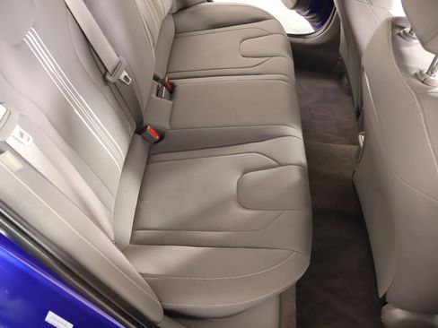 Used 2025 Hyundai Elantra Sport image 13