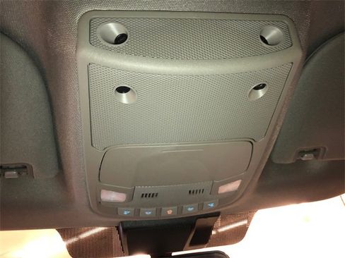 Used 2022 Ford F250 XLT w/ Black Appearance Package image 28