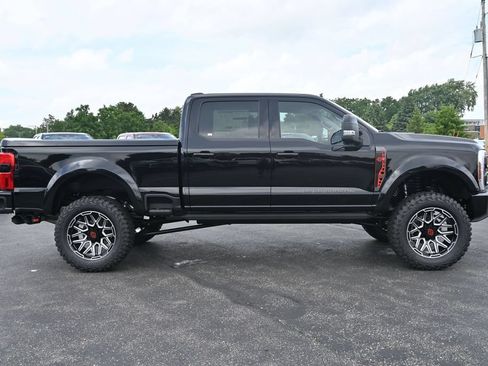 New 2026 Ford F250 Lariat w/ Black Appearance Package AWD/4WD image 3