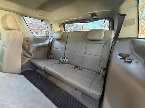 Used 2017 Chevrolet Tahoe LT image 14