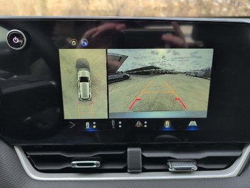 New 2026 Chevrolet Equinox LT w/ Safety and Technology Package FWD image 20