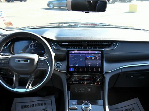 Used 2024 Jeep Grand Cherokee L Limited w/ Luxury Tech Group II image 49