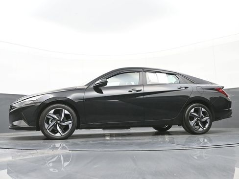 Used 2023 Hyundai Elantra SEL w/ Convenience Package image 45