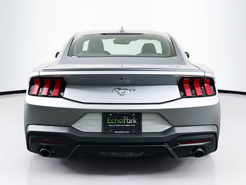 Used 2025 Ford Mustang Premium RWD image 7