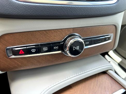 Used 2019 Volvo XC90 T6 Inscription w/ Luxury Package image 41