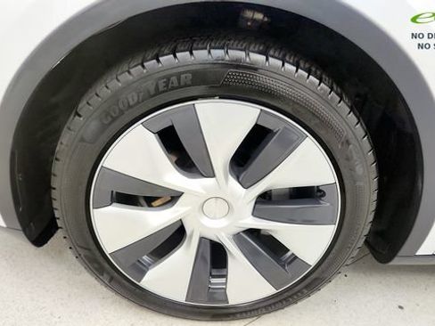 Used 2020 Tesla Model Y Long Range AWD/4WD image 78