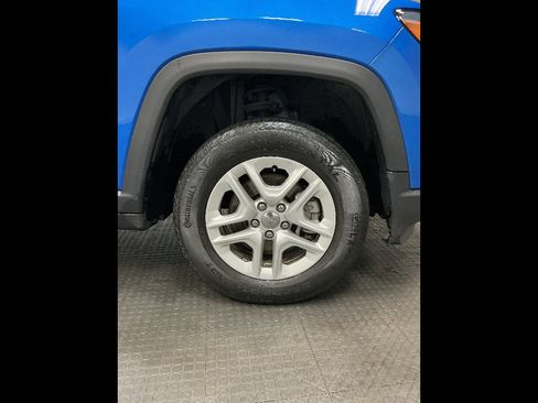 Used 2021 Jeep Compass Sport w/ Cold Weather Group AWD/4WD image 32