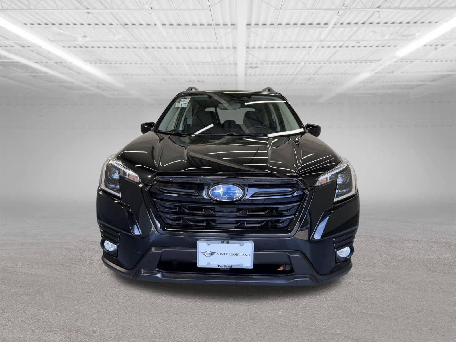 Used 2023 Subaru Forester Premium AWD/4WD image 7