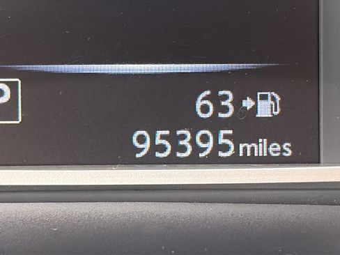 Used 2018 Nissan Sentra SV w/ Premium Package (P01) FWD image 18