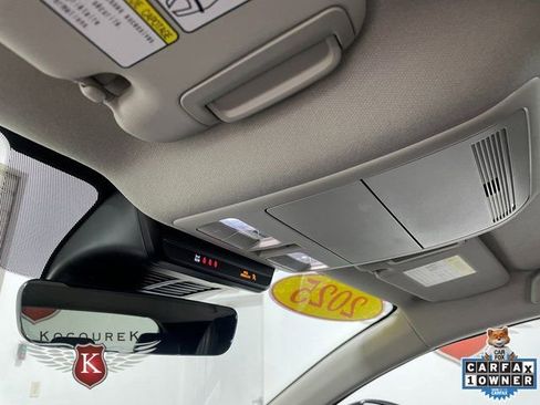 Used 2025 MAZDA CX-30 2.5 Turbo w/ Premium Package image 19