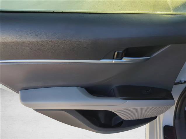 Used 2023 Toyota Camry LE FWD image 9