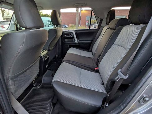 Used 2022 Toyota 4Runner SR5 image 15