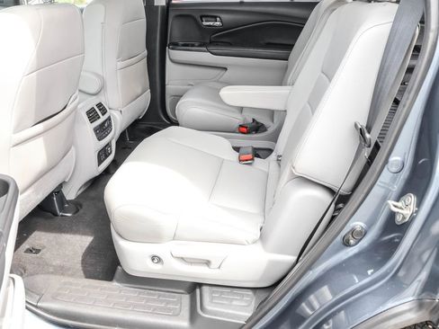 Used 2019 Honda Pilot Touring image 30